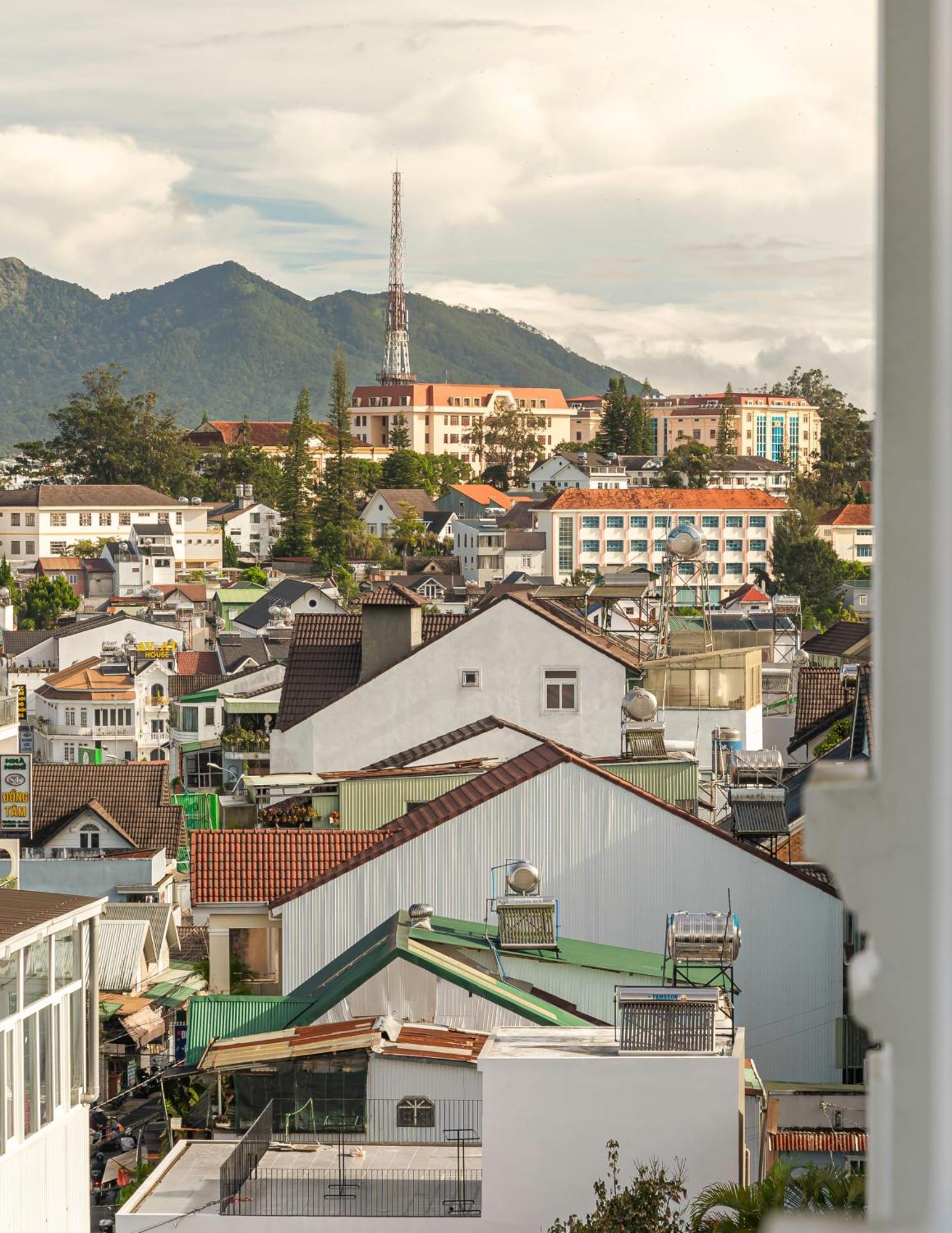 Minh Chien Hotel Da Lat Zewnętrze zdjęcie